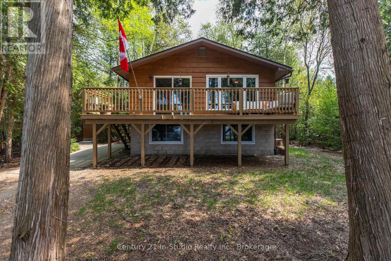 24 Miramichi Bay Road, Saugeen Shores, Ontario  N0H 2C6 - Photo 5 - X12391259