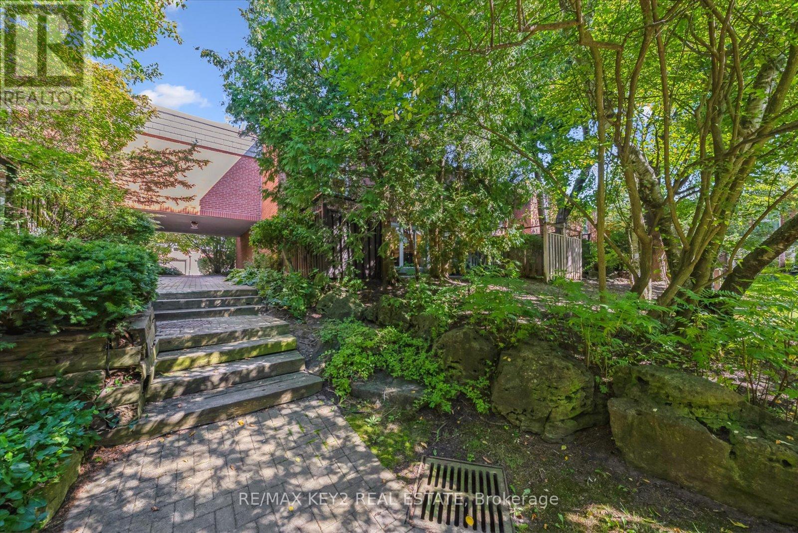 201 - 34 Snowshoe Mill Way, Toronto, Ontario  M2L 1T5 - Photo 46 - C12410469