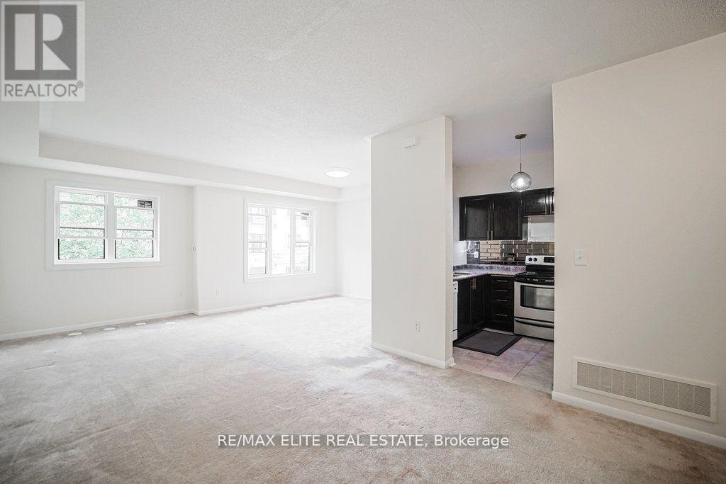 79 - 1250 St Martins Drive, Pickering, Ontario  L1W 0A2 - Photo 10 - E12410454
