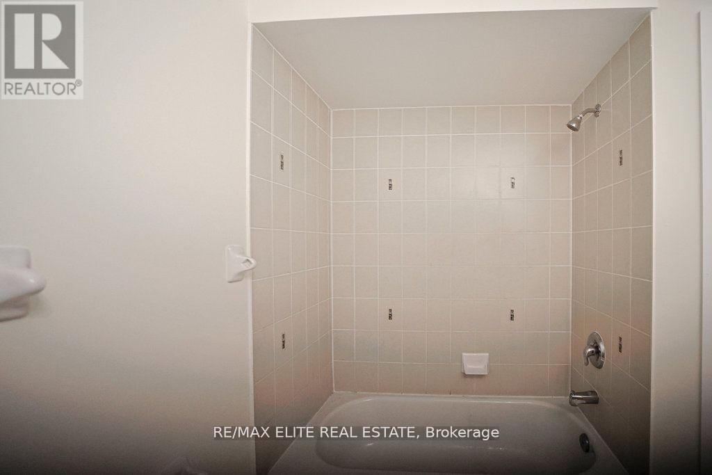 79 - 1250 St Martins Drive, Pickering, Ontario  L1W 0A2 - Photo 20 - E12410454