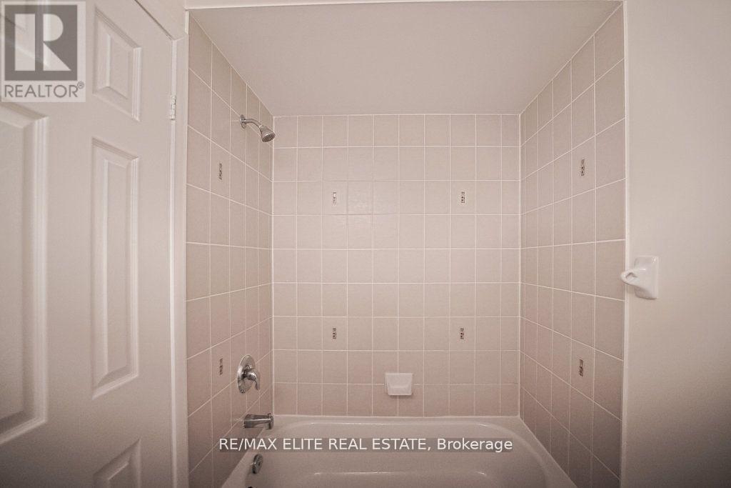 79 - 1250 St Martins Drive, Pickering, Ontario  L1W 0A2 - Photo 24 - E12410454