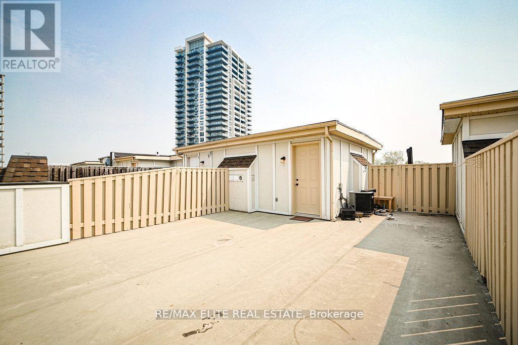 79 - 1250 St Martins Drive, Pickering, Ontario  L1W 0A2 - Photo 30 - E12410454