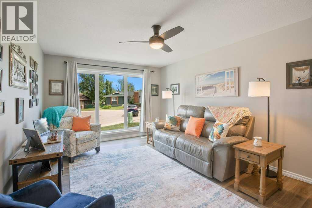 36 Harvey, Red Deer, Alberta  T4N 6C4 - Photo 24 - A2235898