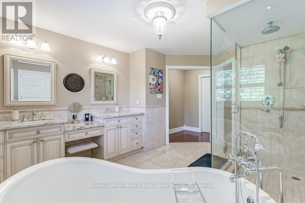 2139 Brays Lane, Oakville, Ontario  L6M 2T2 - Photo 28 - W12405398