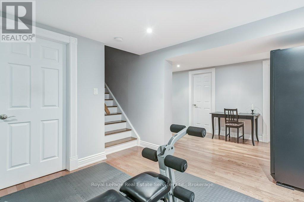 2139 Brays Lane, Oakville, Ontario  L6M 2T2 - Photo 39 - W12405398