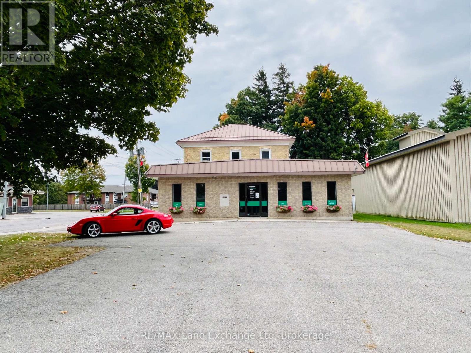 8 ALFRED STREET, North Huron, Ontario