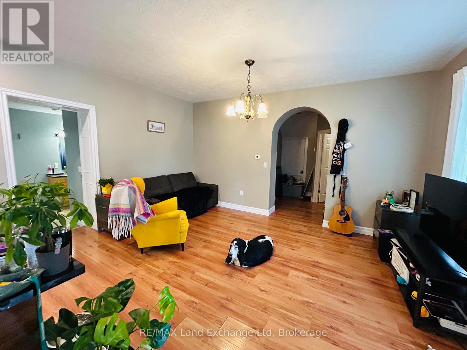 8 Alfred Street, North Huron, Ontario  N0G 2W0 - Photo 19 - X12410511