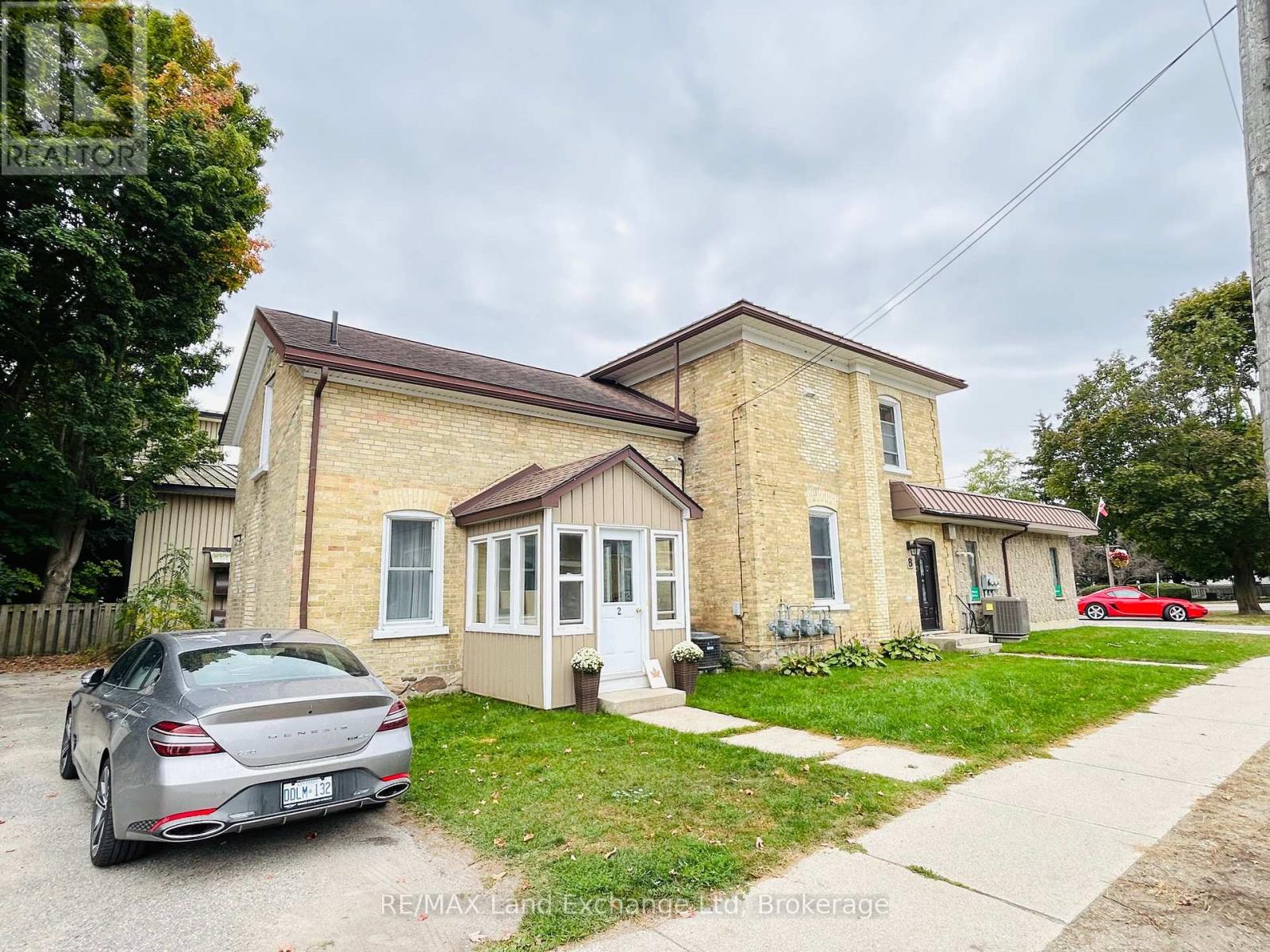 8 Alfred Street, North Huron, Ontario  N0G 2W0 - Photo 3 - X12410511
