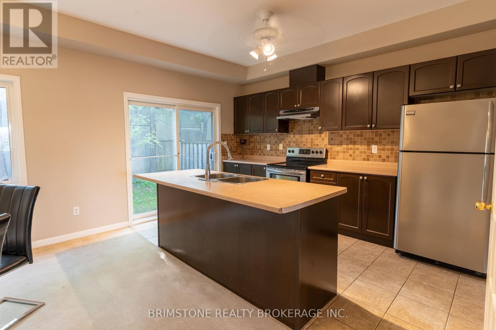 9 - 175 Stanley Street, Barrie, Ontario  L4M 0G2 - Photo 6 - S12410465