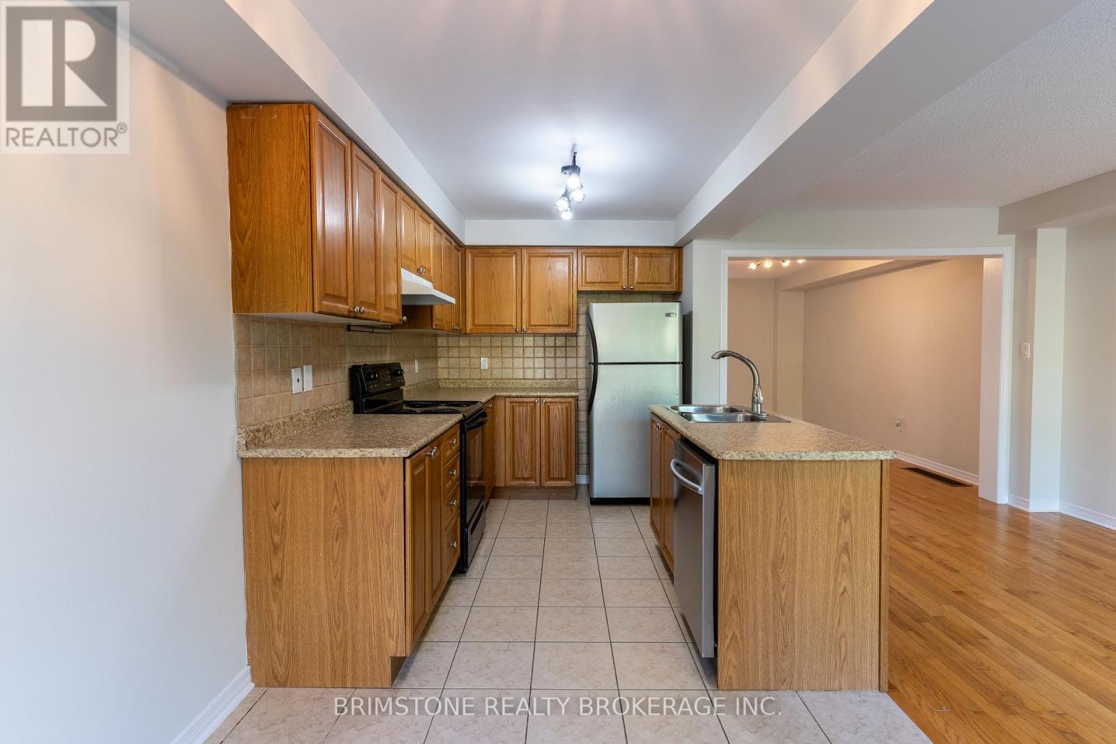 89 Winchester Terrace, Barrie, Ontario  L4M 0C8 - Photo 11 - S12410471
