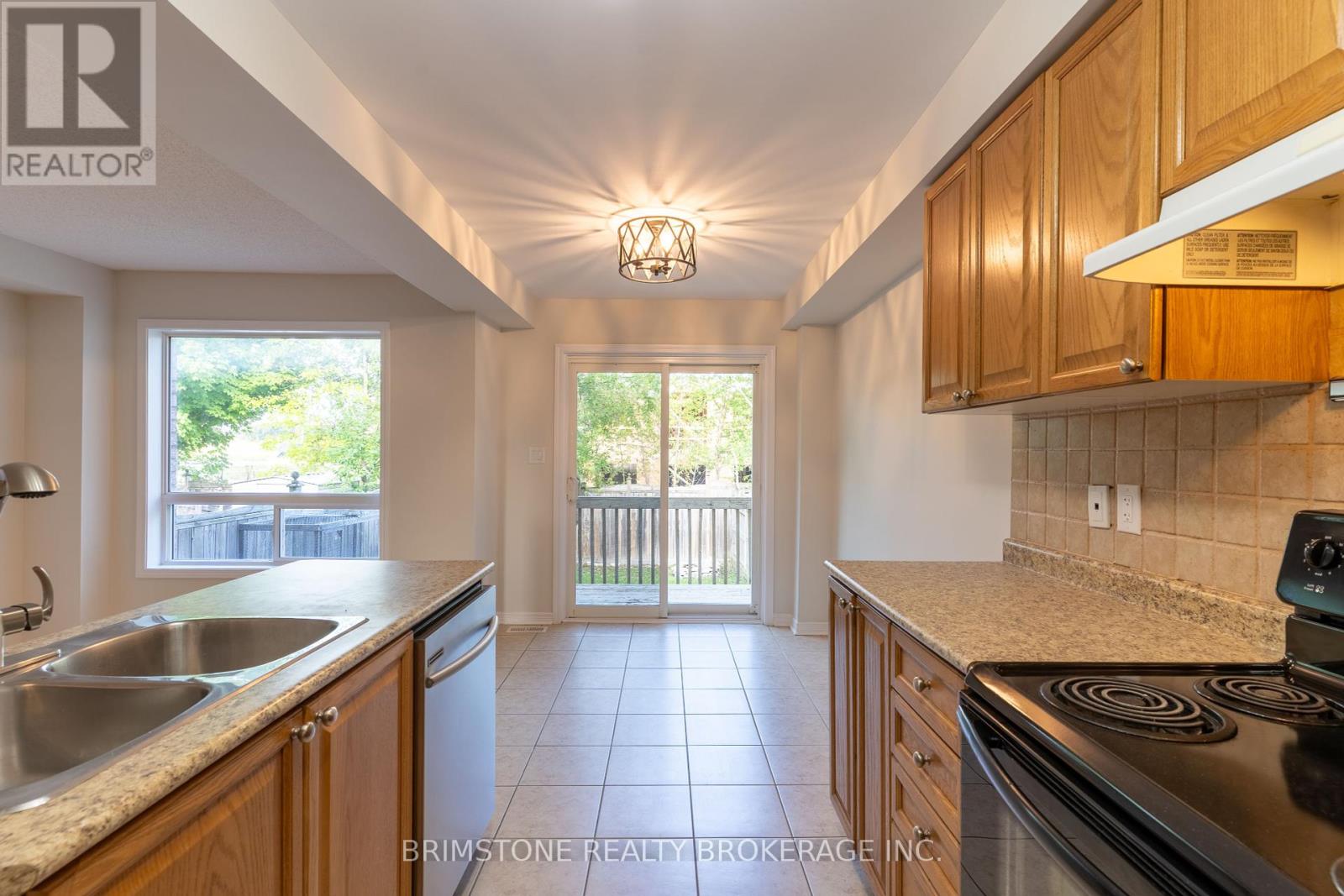 89 Winchester Terrace, Barrie, Ontario  L4M 0C8 - Photo 12 - S12410471