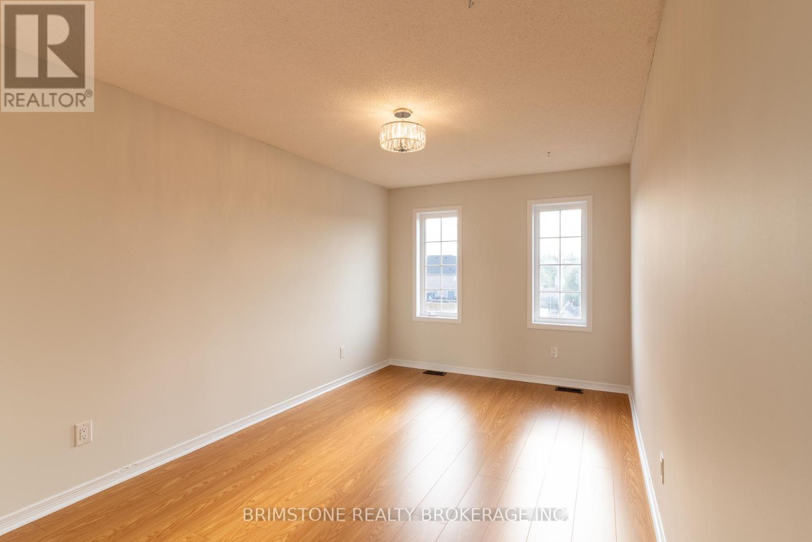 89 Winchester Terrace, Barrie, Ontario  L4M 0C8 - Photo 18 - S12410471
