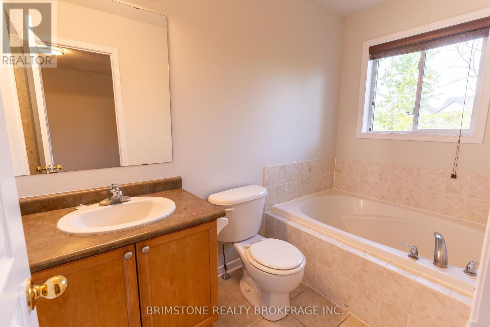 89 Winchester Terrace, Barrie, Ontario  L4M 0C8 - Photo 24 - S12410471