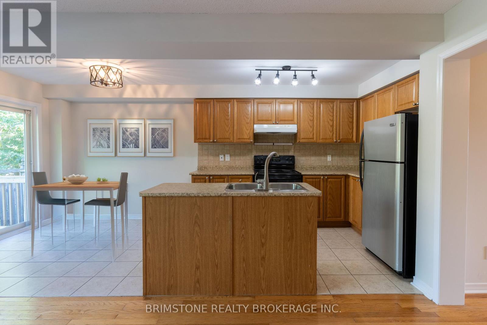 89 Winchester Terrace, Barrie, Ontario  L4M 0C8 - Photo 9 - S12410471
