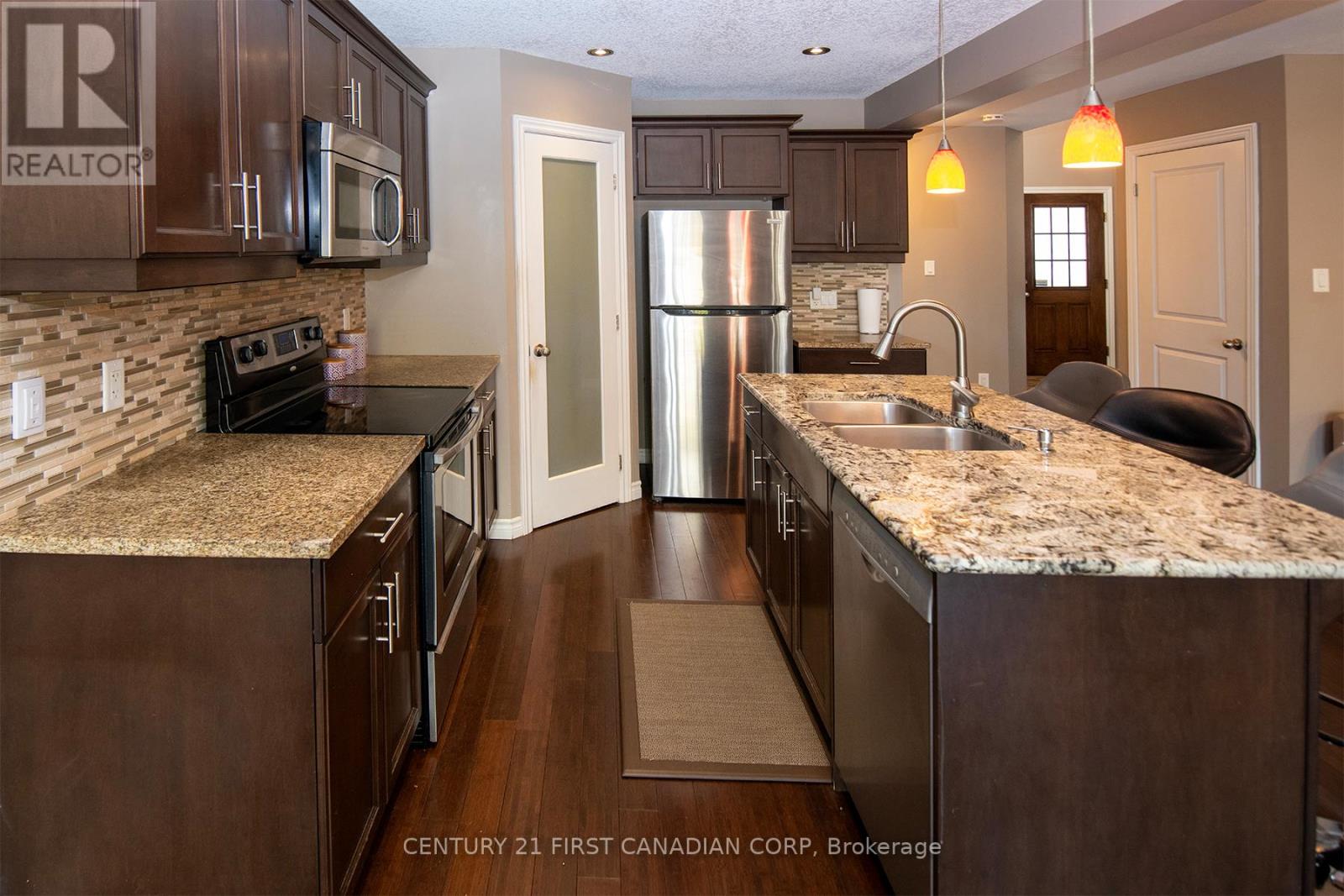3399 Emilycarr Lane S, London South, Ontario  N6L 0A3 - Photo 10 - X12410591