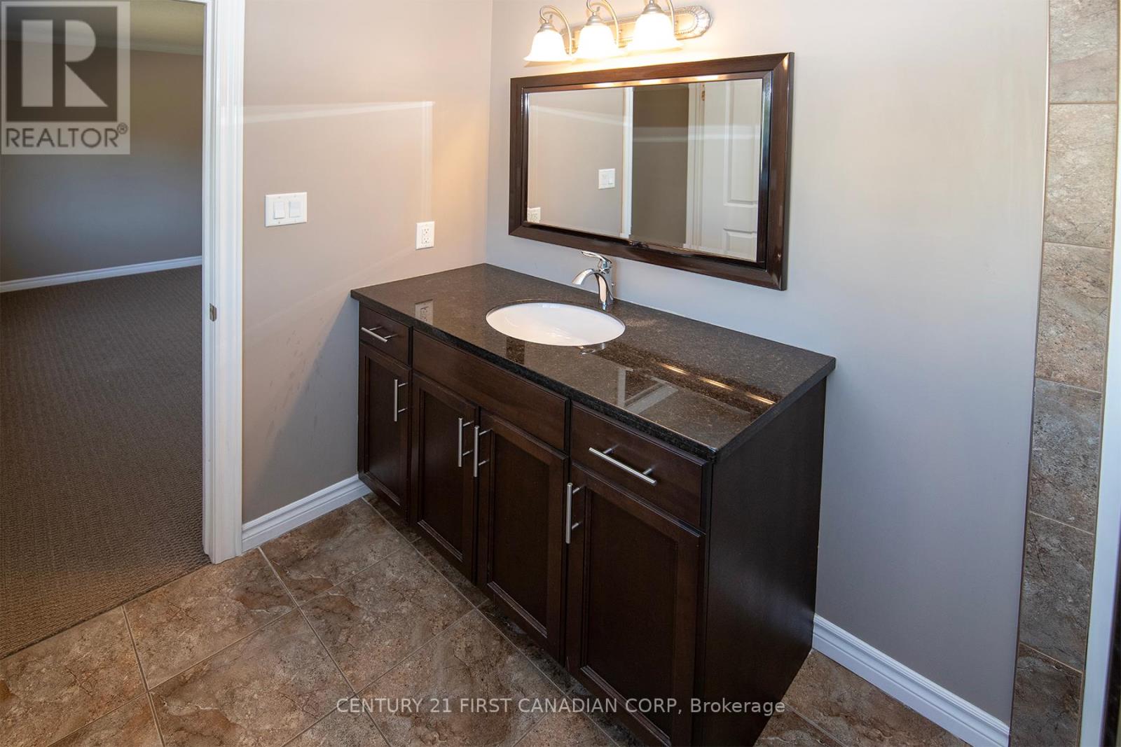 3399 Emilycarr Lane S, London South, Ontario  N6L 0A3 - Photo 42 - X12410591
