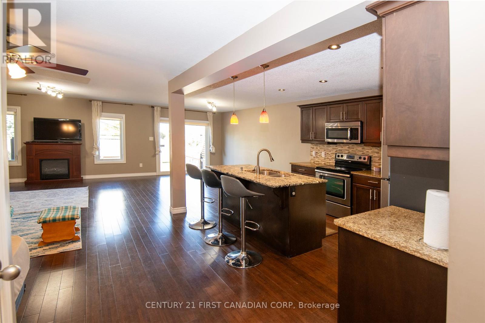 3399 Emilycarr Lane S, London South, Ontario  N6L 0A3 - Photo 6 - X12410591