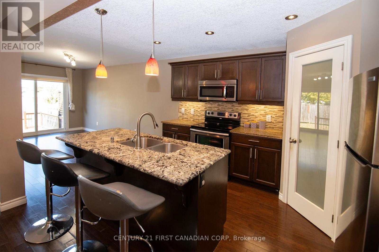 3399 Emilycarr Lane S, London South, Ontario  N6L 0A3 - Photo 7 - X12410591