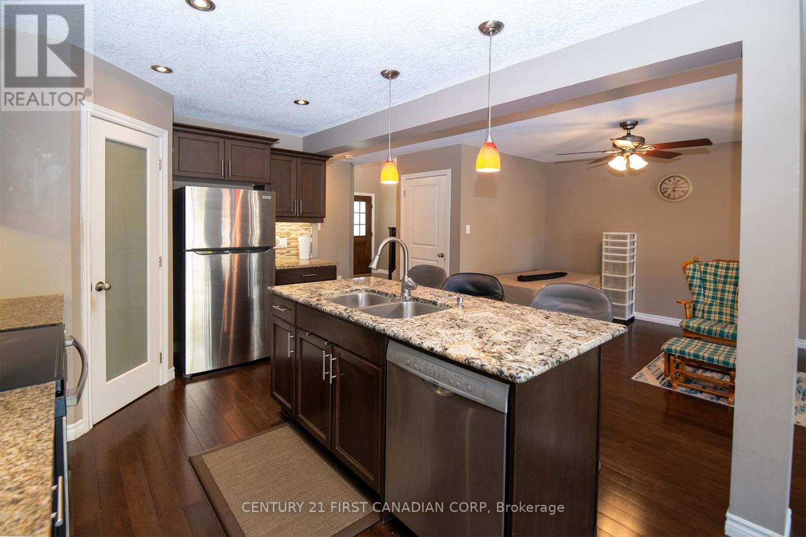 3399 Emilycarr Lane S, London South, Ontario  N6L 0A3 - Photo 9 - X12410591