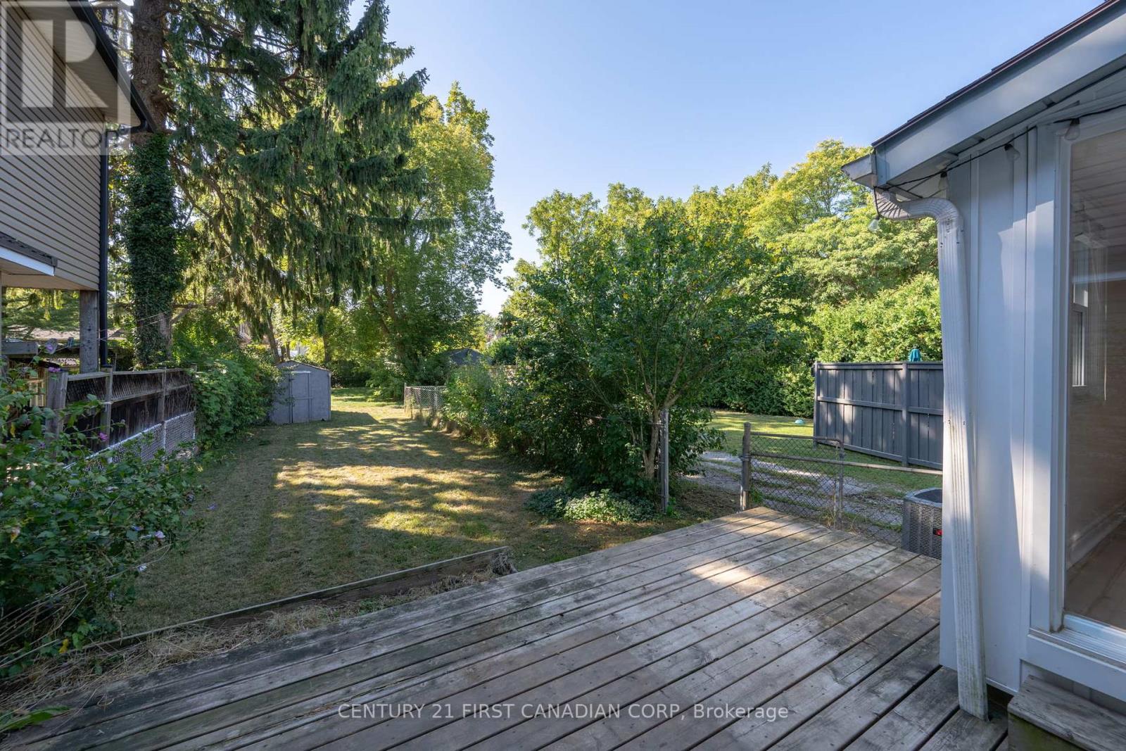 113 Emery Street E, London South, Ontario  N6C 2C9 - Photo 21 - X12410594