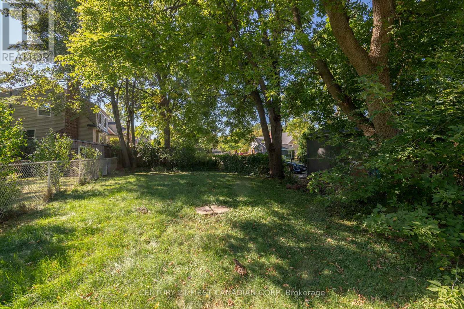 113 Emery Street E, London South, Ontario  N6C 2C9 - Photo 22 - X12410594