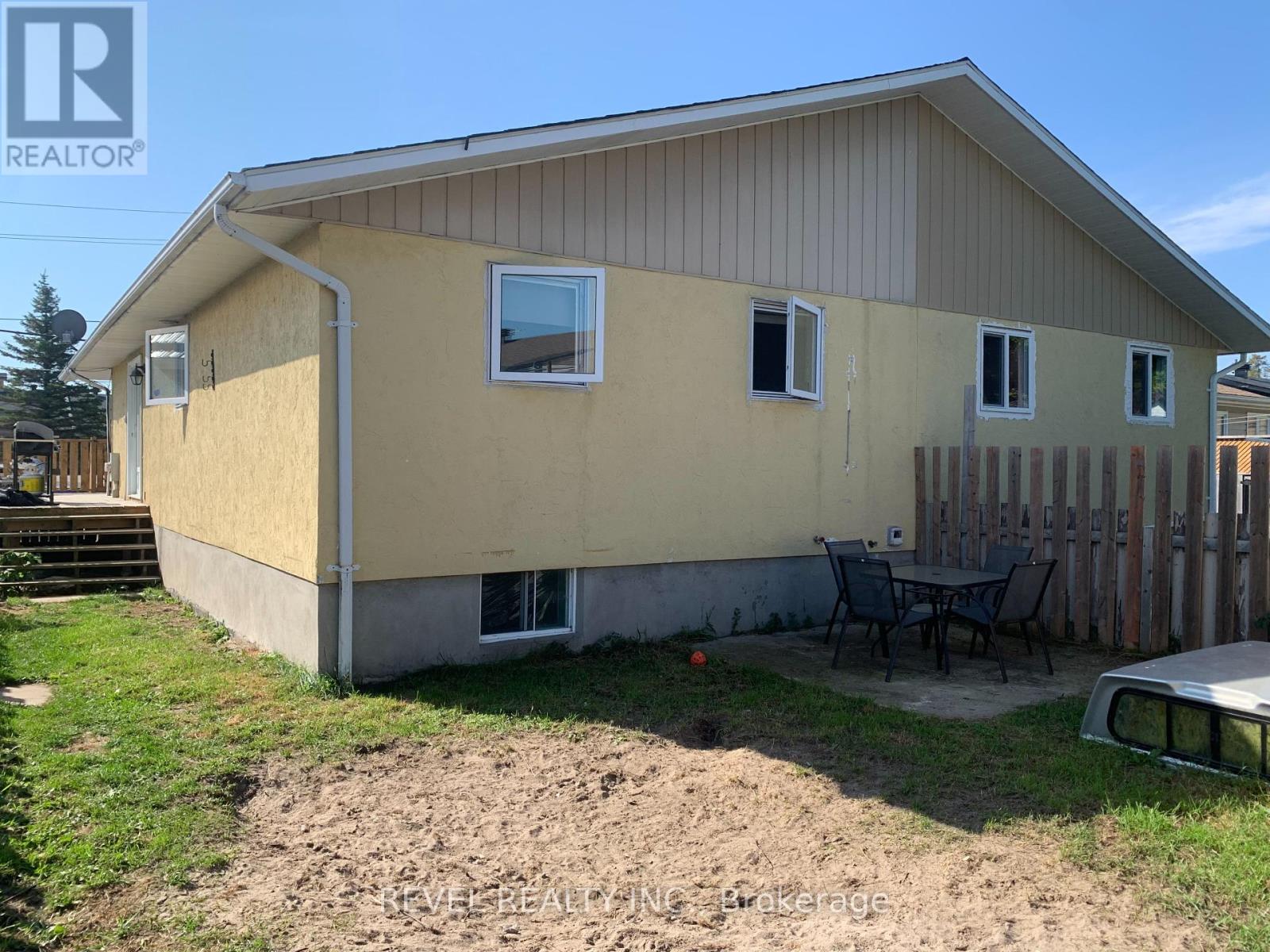 850 A Park Avenue, Timmins (Mtj - Main Area), Ontario  P4N 3Y2 - Photo 4 - T12410597