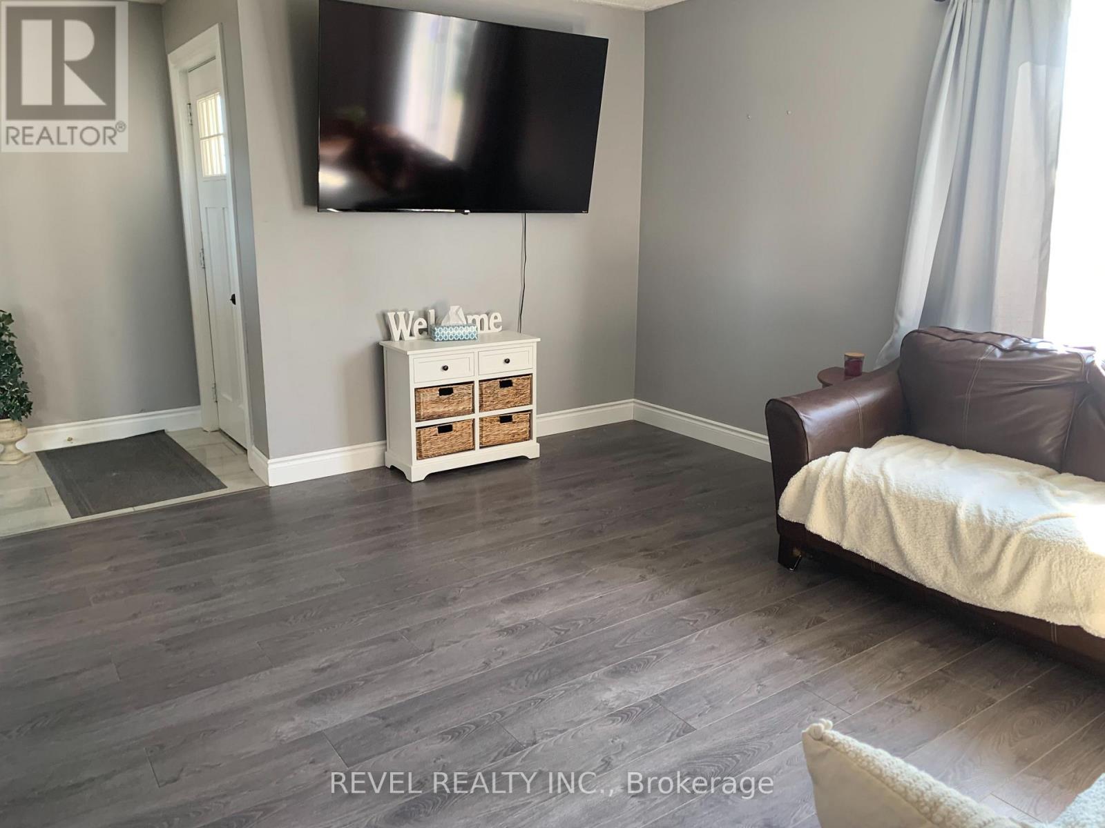 850 A Park Avenue, Timmins (Mtj - Main Area), Ontario  P4N 3Y2 - Photo 5 - T12410597