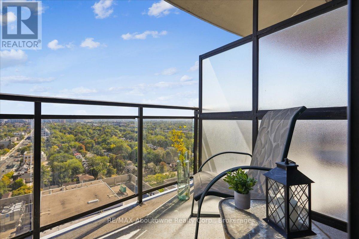 2411 - 33 Sheppard Avenue E, Toronto, Ontario  M2N 7K1 - Photo 18 - C12410551