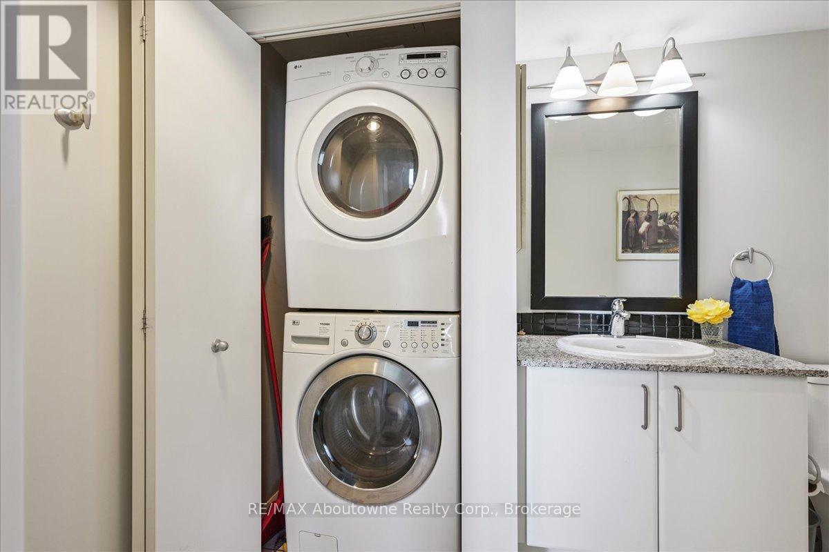 2411 - 33 Sheppard Avenue E, Toronto, Ontario  M2N 7K1 - Photo 30 - C12410551