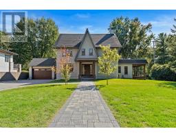 320 HILLCREST ROAD, Ottawa, Ontario