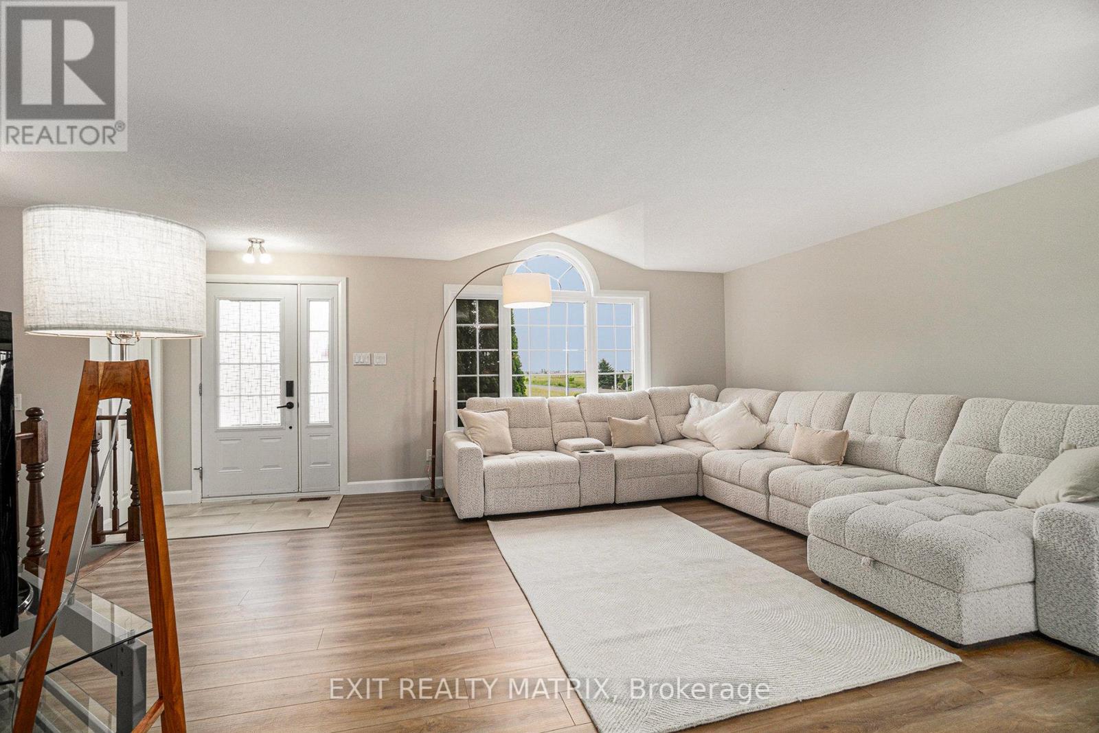 2713 County Road 3 Road, The Nation, Ontario  K0C 2B0 - Photo 5 - X12410595