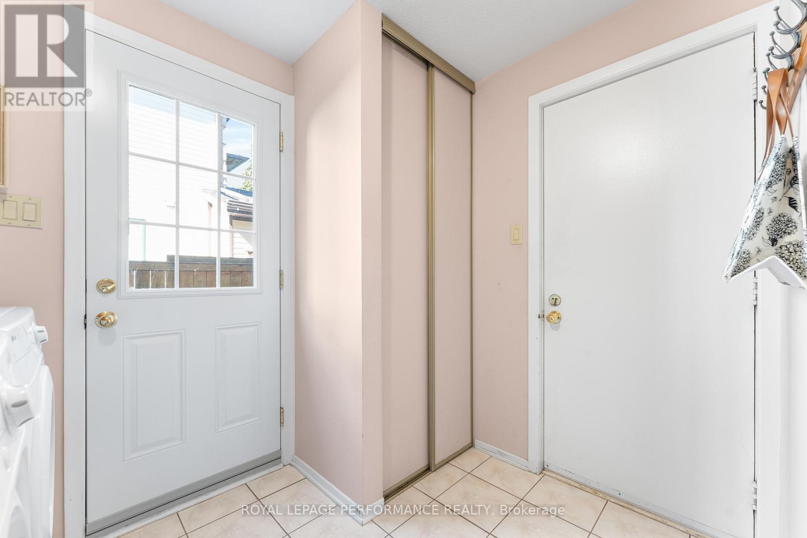 1848 Thistleleaf Crescent, Ottawa, Ontario  K1C 5W7 - Photo 20 - X12410599