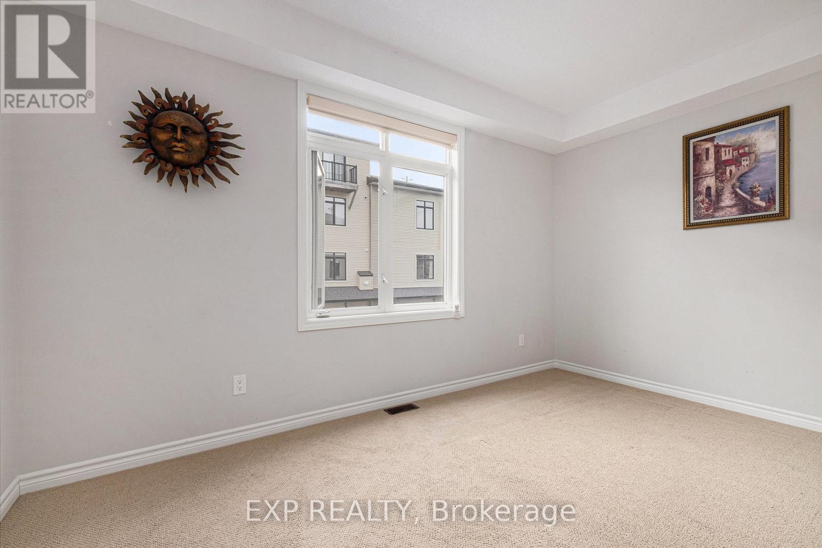 274 Pembina Private, Ottawa, Ontario  K4M 0G7 - Photo 16 - X12410614