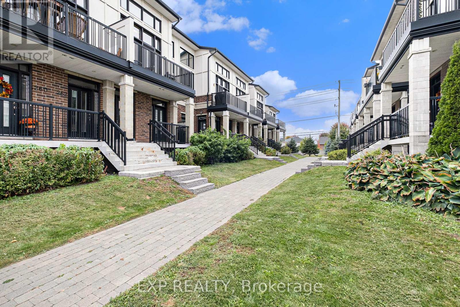 274 Pembina Private, Ottawa, Ontario  K4M 0G7 - Photo 2 - X12410614