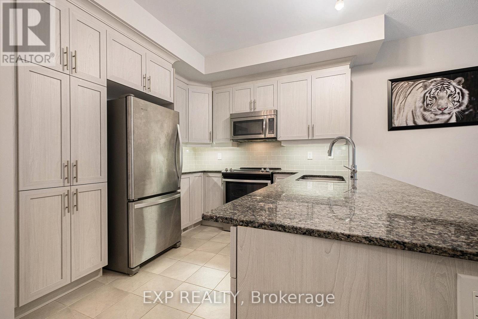 274 Pembina Private, Ottawa, Ontario  K4M 0G7 - Photo 9 - X12410614