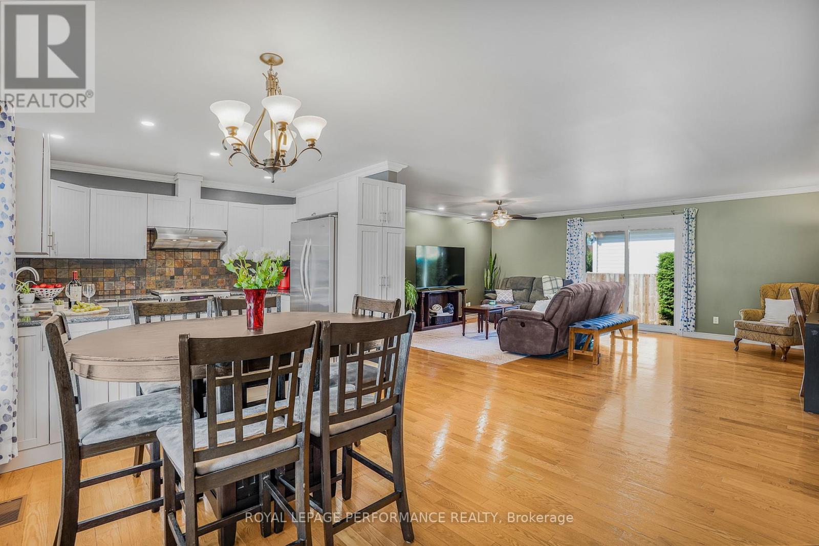 40 Faucher Boulevard, Casselman, Ontario  K0A 1M0 - Photo 2 - X12410623
