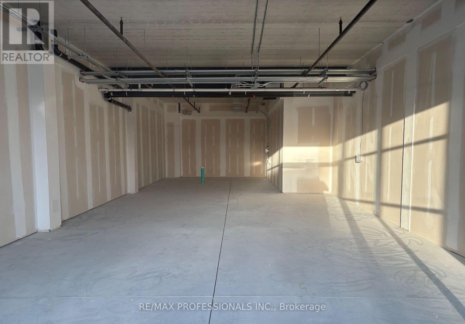 107 - 3475 Rebecca Street, Oakville, Ontario  L6L 6X9 - Photo 6 - W12410496