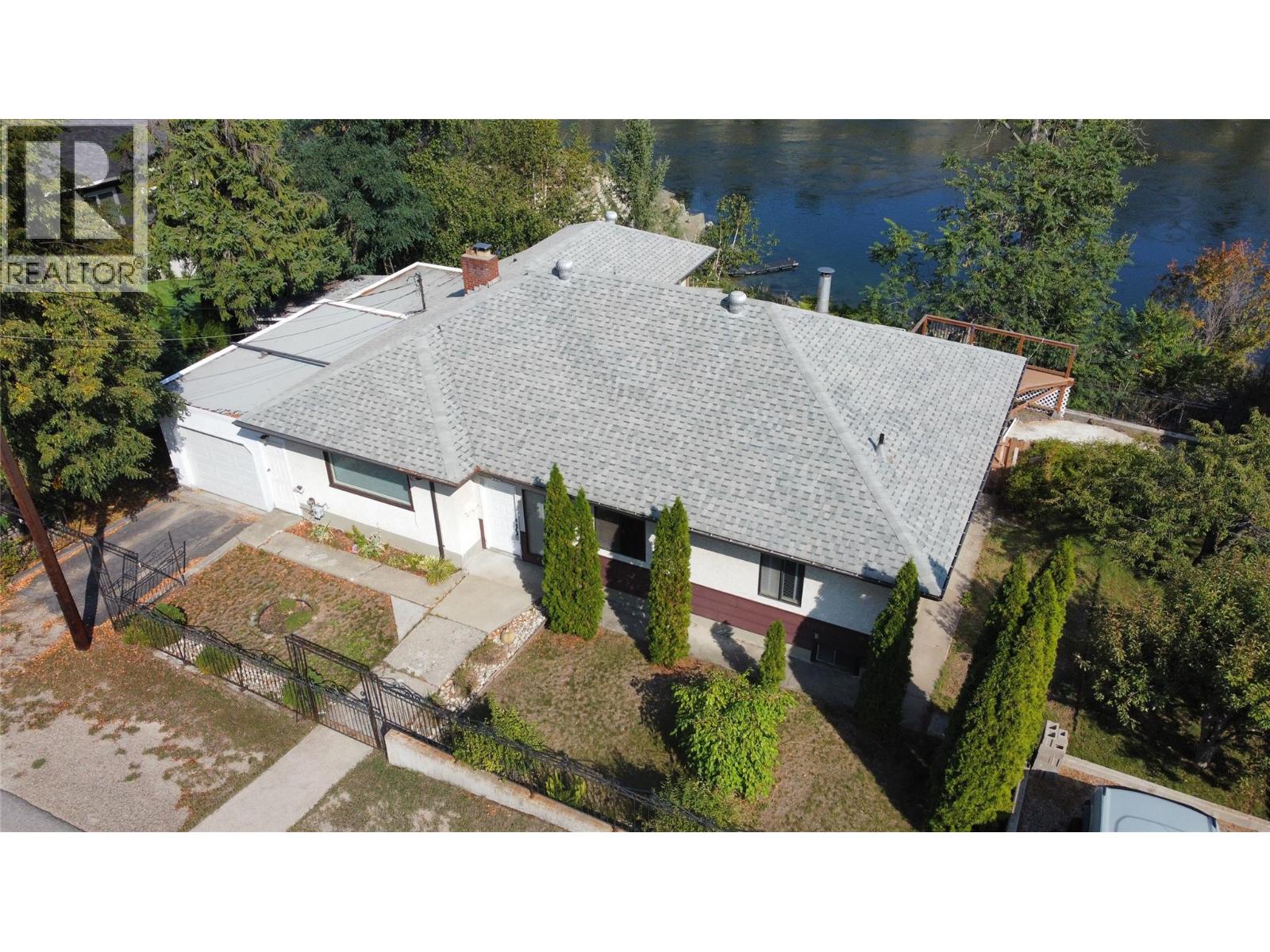 221 2nd Avenue, Rivervale, British Columbia