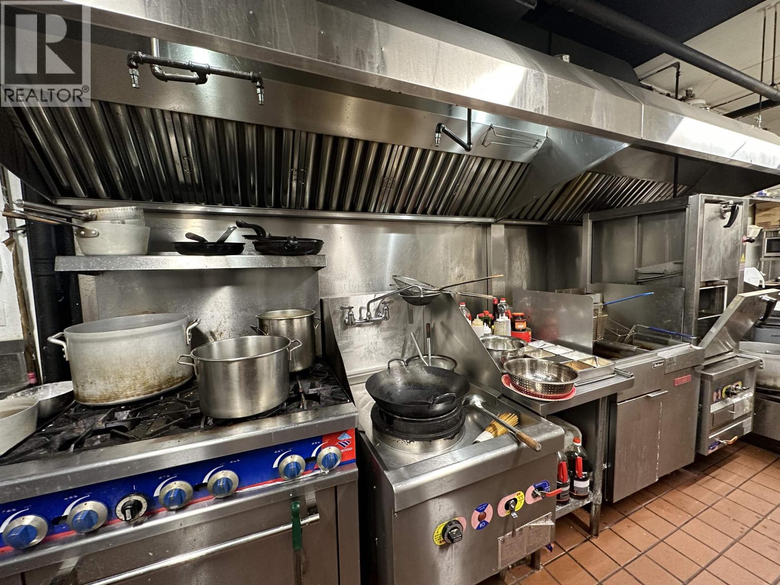 2893 W Broadway, Vancouver, British Columbia  V6K 2G6 - Photo 15 - C8072309