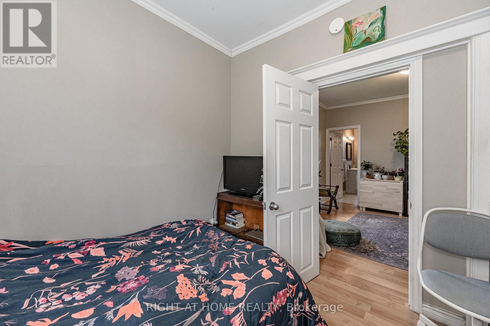 1 Arkledun Avenue, Hamilton, Ontario  L8N 2H4 - Photo 12 - X12410478