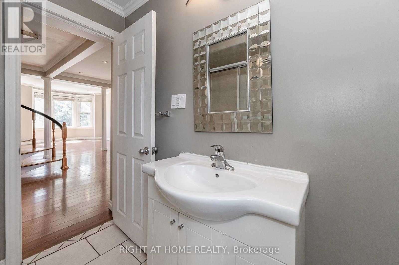 1 Arkledun Avenue, Hamilton, Ontario  L8N 2H4 - Photo 22 - X12410478