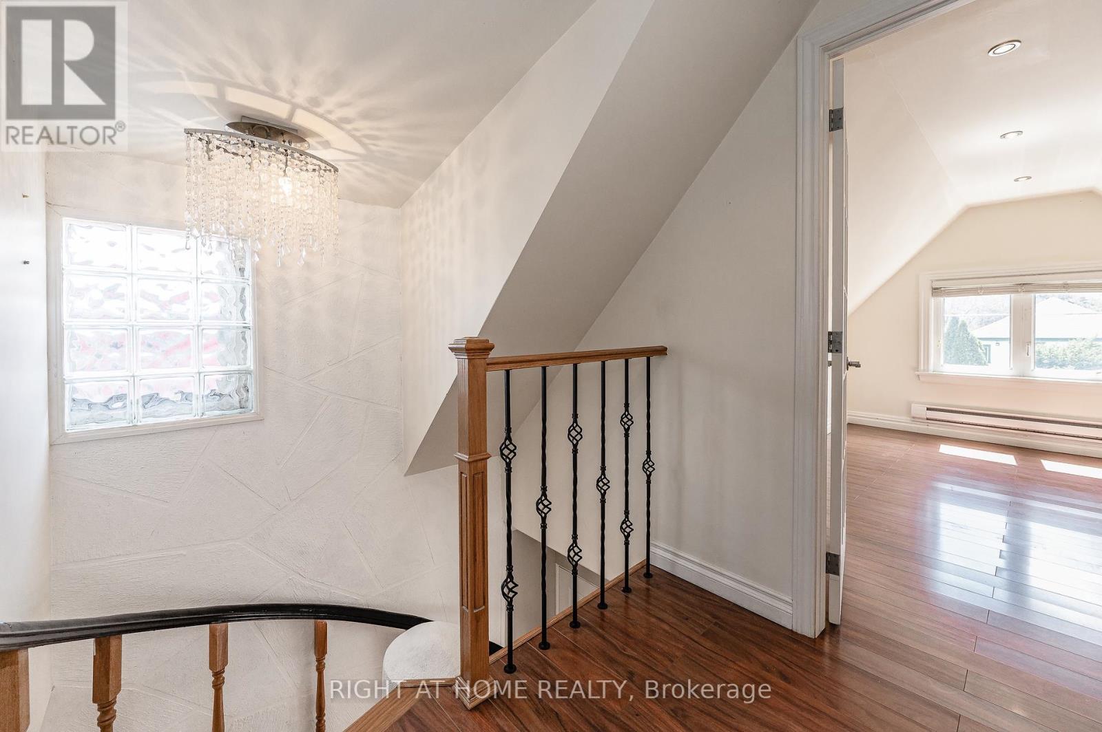 1 Arkledun Avenue, Hamilton, Ontario  L8N 2H4 - Photo 24 - X12410478