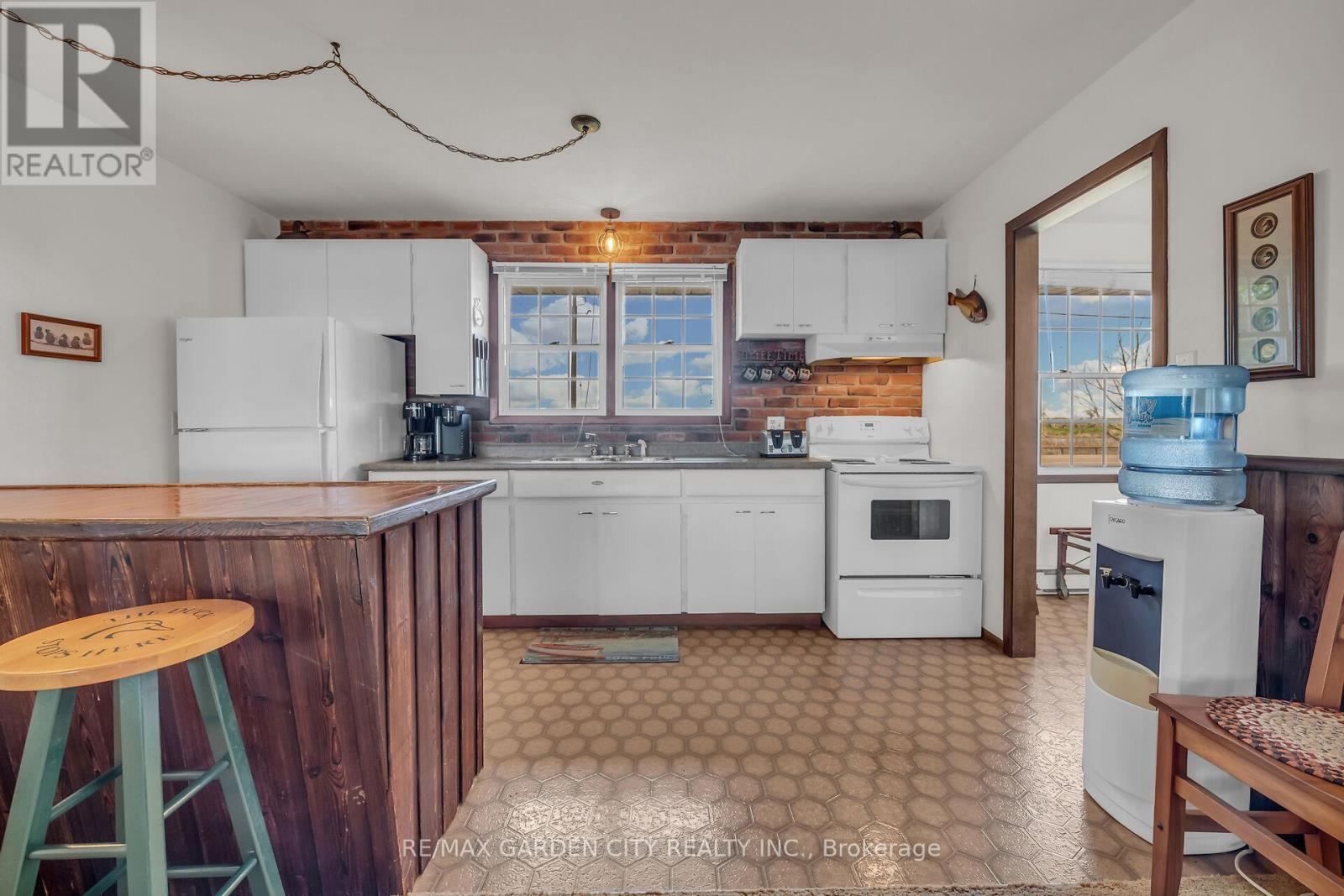 794 59 Highway, Norfolk, Ontario  N0E 1M0 - Photo 16 - X12410488