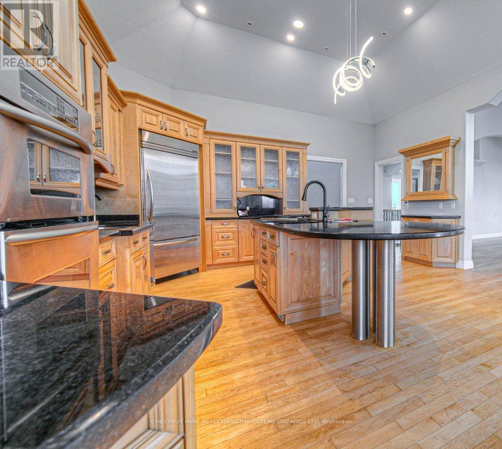 2930 Notre Dame Drive, Wilmot, Ontario  N0B 2L0 - Photo 19 - X12410501