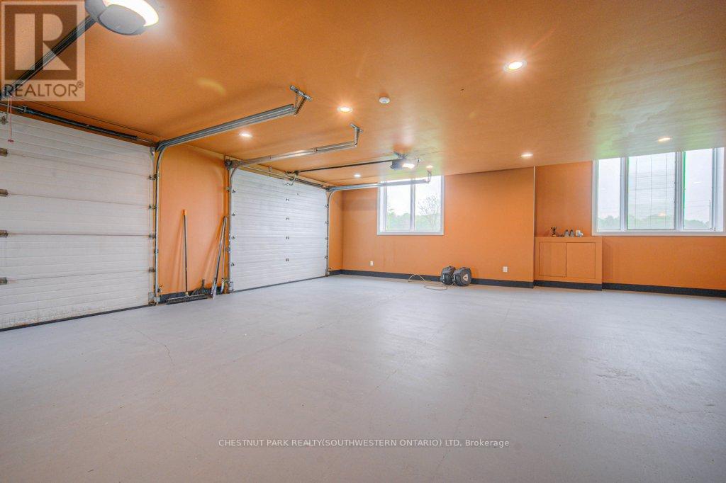 2930 Notre Dame Drive, Wilmot, Ontario  N0B 2L0 - Photo 26 - X12410501