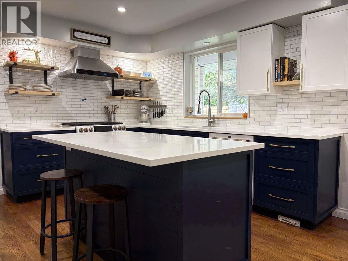 2628 6th Avenue, Castlegar, British Columbia  V1N 2W2 - Photo 5 - 10363329