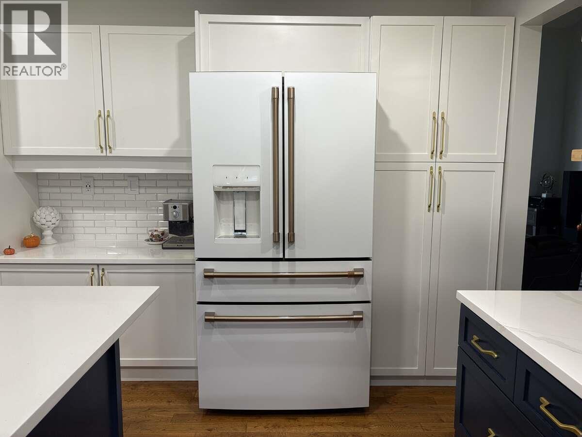 2628 6th Avenue, Castlegar, British Columbia  V1N 2W2 - Photo 10 - 10363329