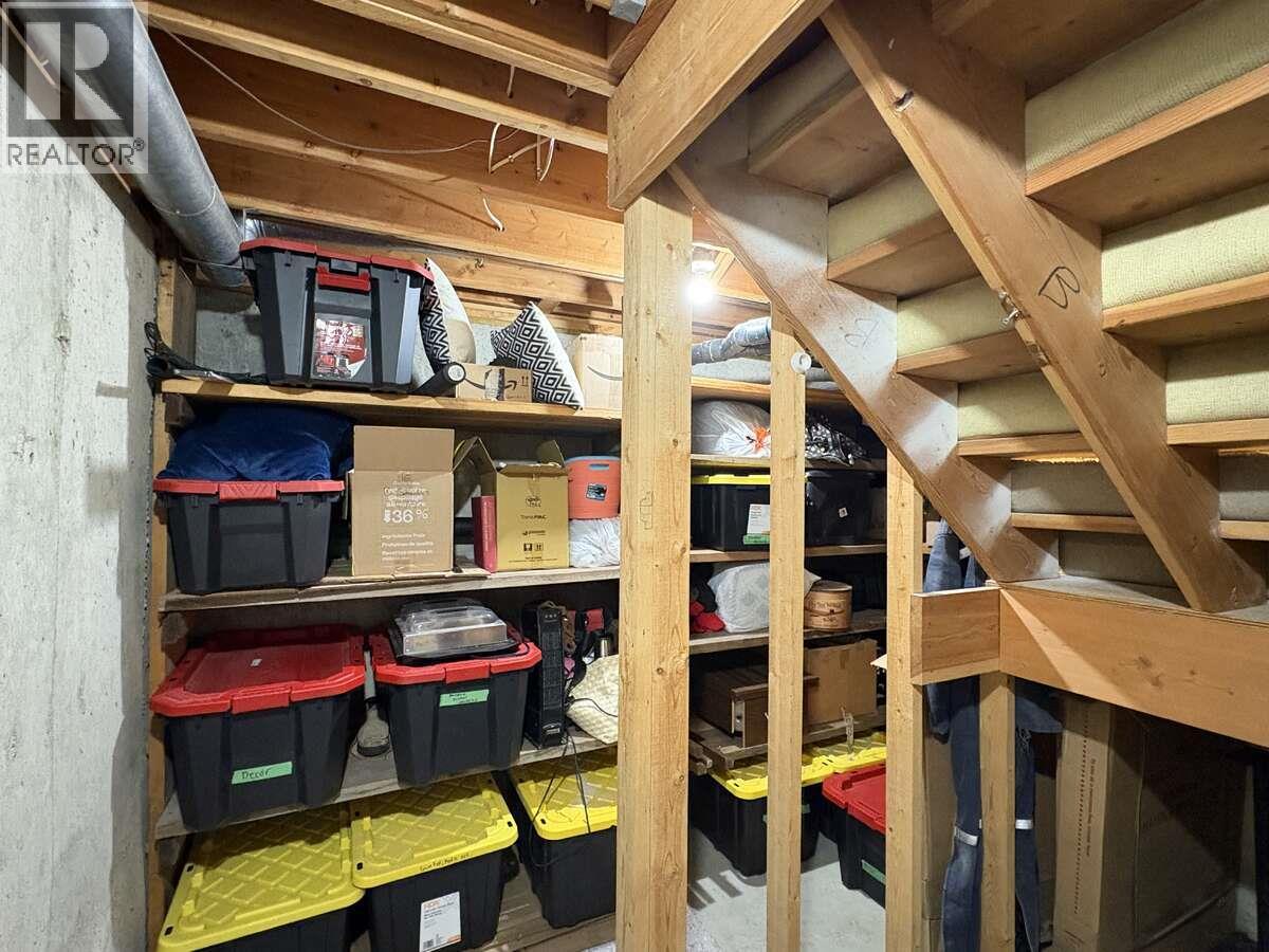 2628 6th Avenue, Castlegar, British Columbia  V1N 2W2 - Photo 40 - 10363329