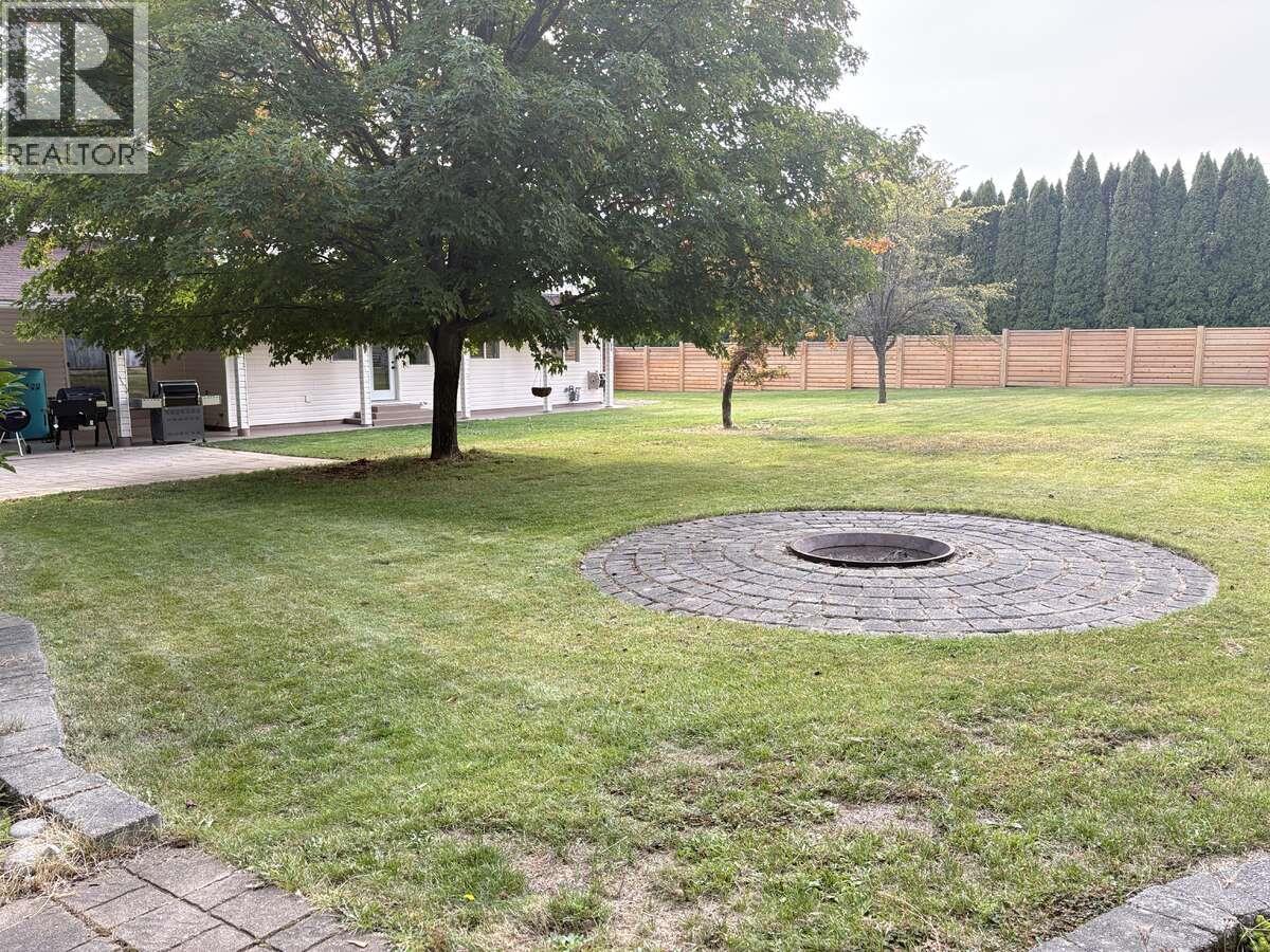 2628 6th Avenue, Castlegar, British Columbia  V1N 2W2 - Photo 47 - 10363329