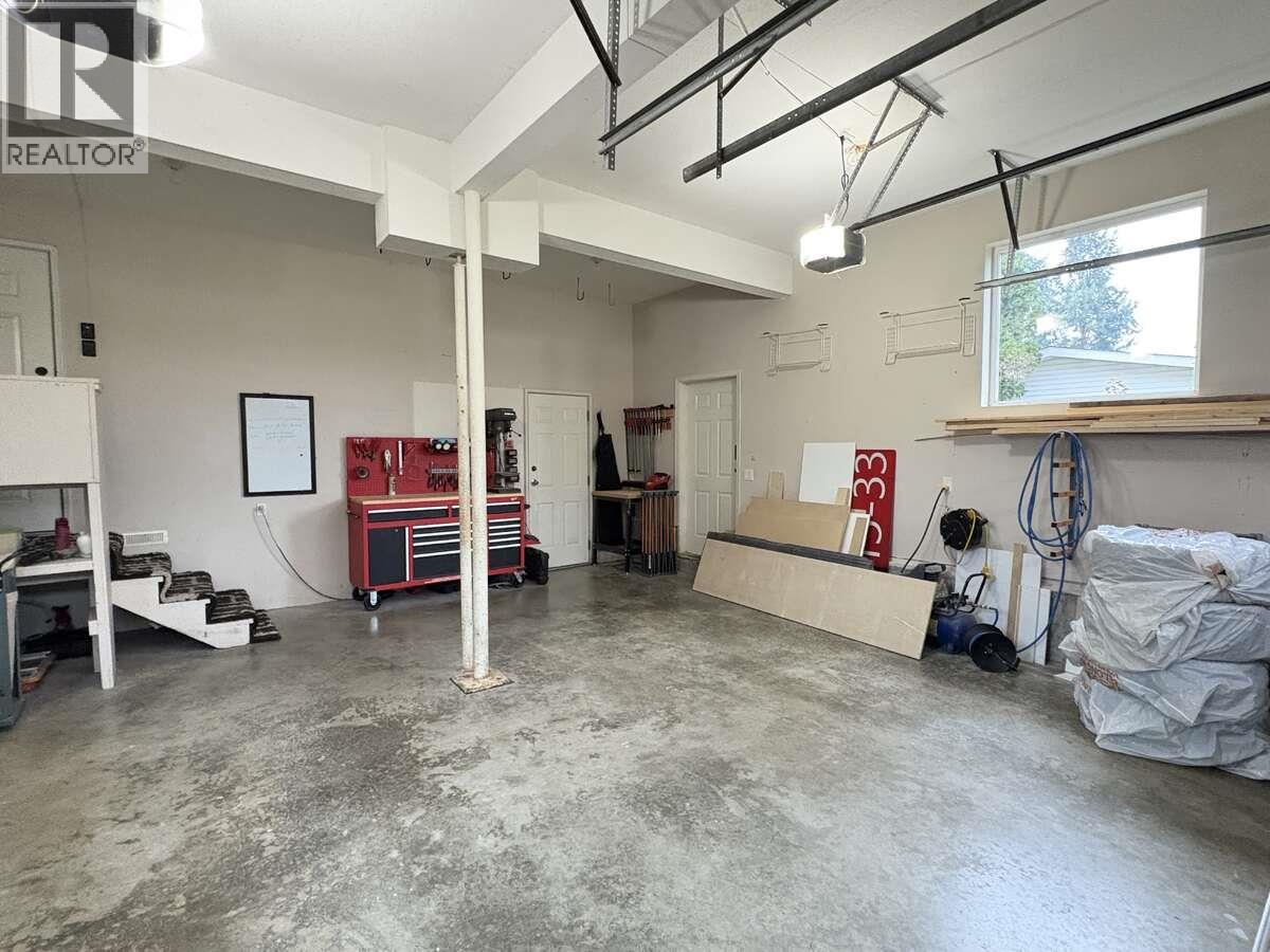 2628 6th Avenue, Castlegar, British Columbia  V1N 2W2 - Photo 42 - 10363329